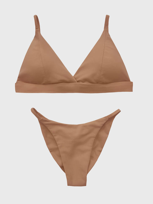 LEILA TAN NUDE